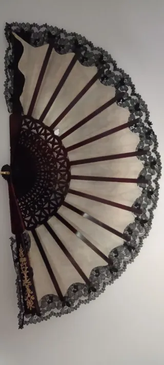 Abanicos antiguos y modernos