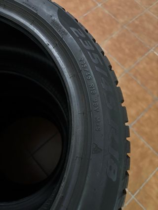 Neumáticos Invierno Sottozero 235/45 R18