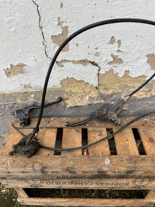 Manetas y pinza freno Puch Condor 3