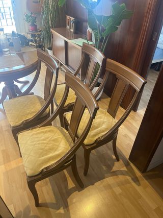 Juego 4 Sillas Madera Clásicas Tapizadas