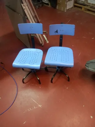 2 Sillas de Trabajo Azules
