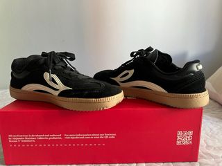 Zapatillas barefoot Lejan negras y beige