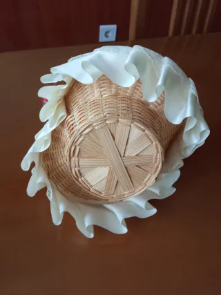 Cojín para alianzas y cesta arras.