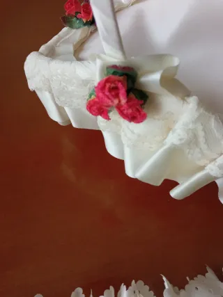 Cojín para alianzas y cesta arras.