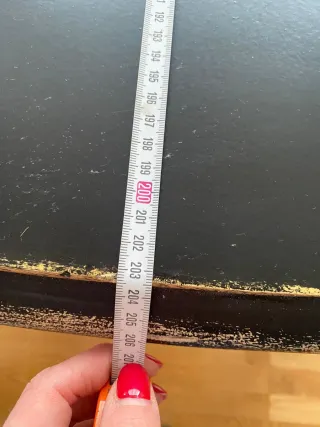 Mesa de salón de madera negra extensible