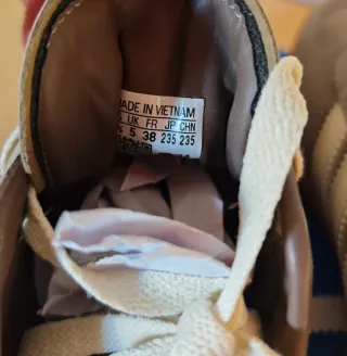 Adidas Spezial Marrones y Beige