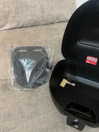 Baúl Givi E300NT Monolock 30L