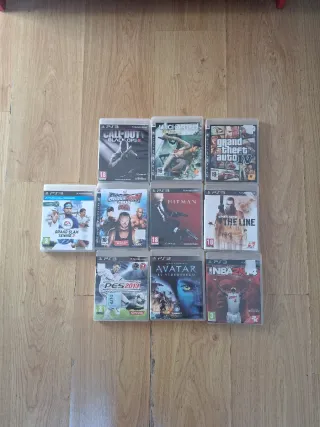 Play Station 3 slim, 10 juegos, 2 mandos y cables.