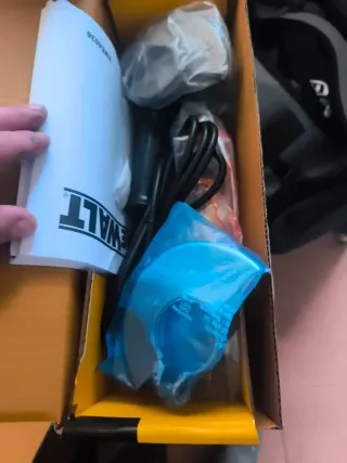 Radial DeWalt DWE4036 sin abrir