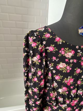 Vestido vintage flores negro y rosa