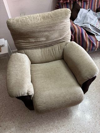 Sillón individual reclinable beige y marrón