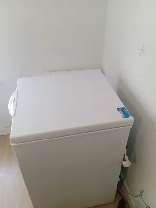 Congelador Sontec Pro 24 kg capacidad de 102 L