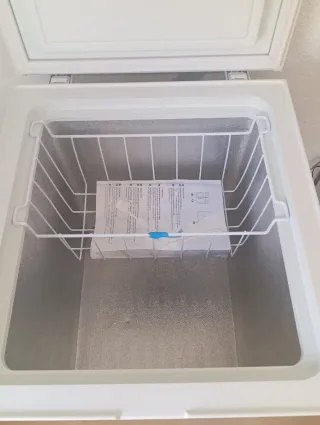 Congelador Sontec Pro 24 kg capacidad de 102 L