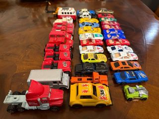 Lotto 37 Macchinine Vintage e Moderne