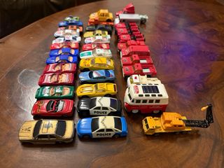 Lotto 37 Macchinine Vintage e Moderne