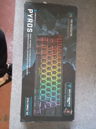Teclado Redragon RGB Negro