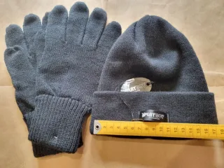 Cappello e guanti Playboy neri uomo