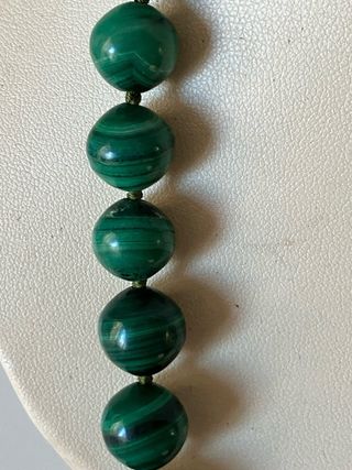 Collar de Malaquita con Cierre de Plata