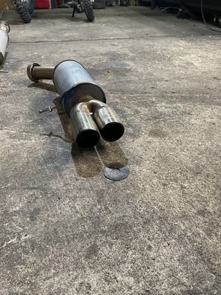 Línea de escape completa