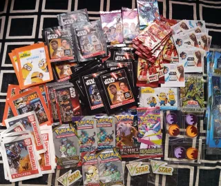 Lote 100 sobres variados Star Wars, Pokémon,
