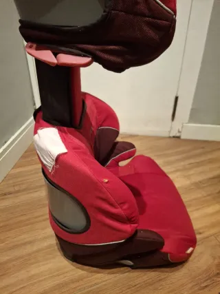 Silla de coche Cybex roja
