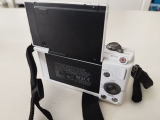 Cámara Sony Alpha A5000 + Lente 16-50mm