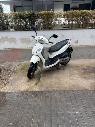 Scooter Sym 125cc Blanca