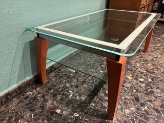 Sofá 2 plazas + mesa centro de regalo