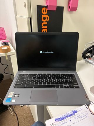 Lenovo Chromebook Plus Gris