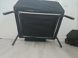 Sillón Koarp azul oscuro pana