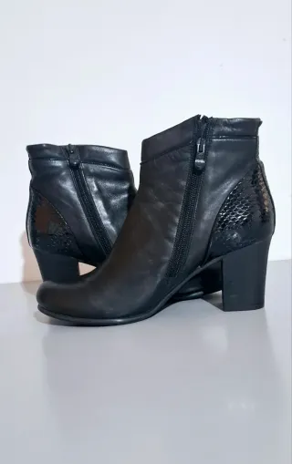 Stivaletti Pemla neri tacco alto