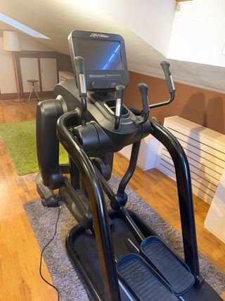 Elíptica Life Fitness