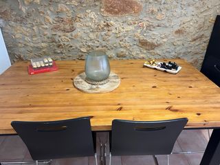 Mesa madera maciza + 4 sillas + banco