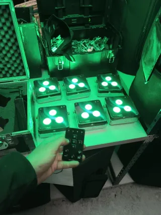 6 Focos Batería Ape Labs + Maleta