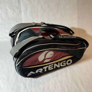 Paletero de pádel marca Artengo