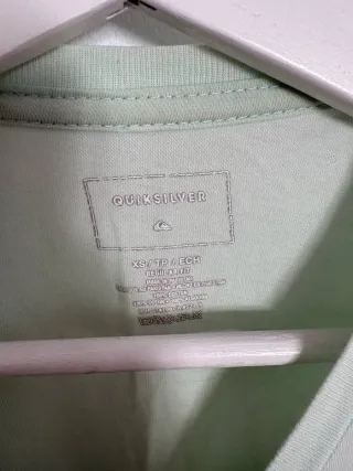 Camiseta Quiksilver verde y naranja