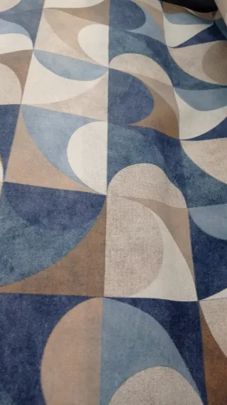 Tejido loneta dibujo asimétrico en azul y beige