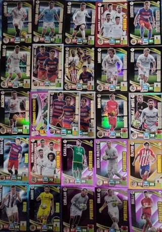 Lote 146 Cromos de fútbol ADRENALYN XL 2015,16.