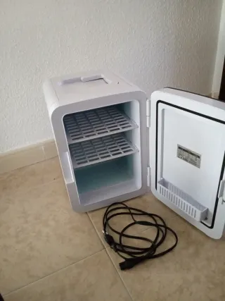 Nevera pequeña Subcold