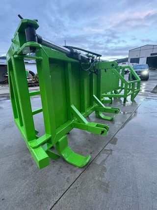 Recogedor de ramas hidráulico Ramónero