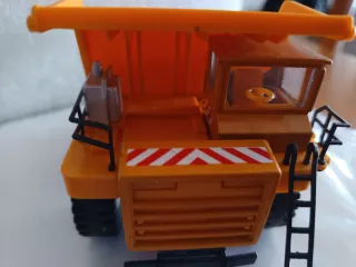 Camión Dumper 1/64 + Furgoneta Majorette
