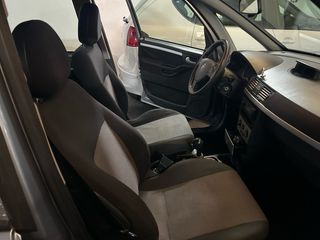 Opel Meriva diesel. 180kms. 2004