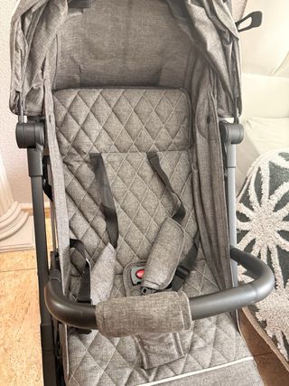 Cochecito de paseo ligero Peke