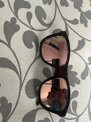 Gafas de sol Hawkers marrones y rosas