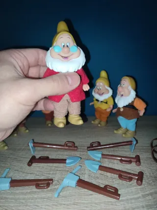 Lote Enanitos Blancanieves con Accesorios