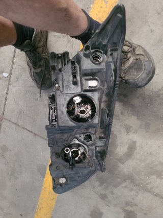 Faros Renault Laguna III (2007)