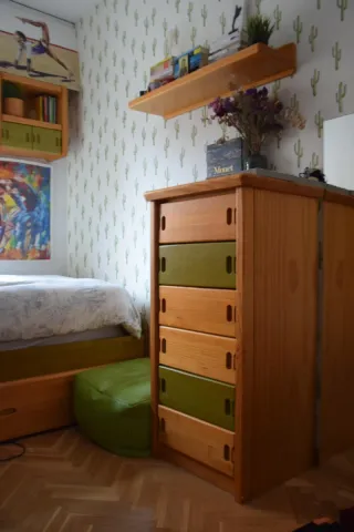 Habitación juvenil madera pino maciza. Verde