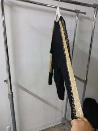 Blusa Negra Taques Pedrería Talla M