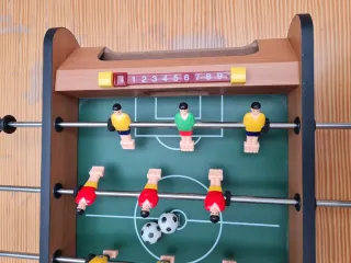 Futbolín de madera