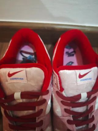 Nike Dunk SB Low Strangelove Pink Velvet